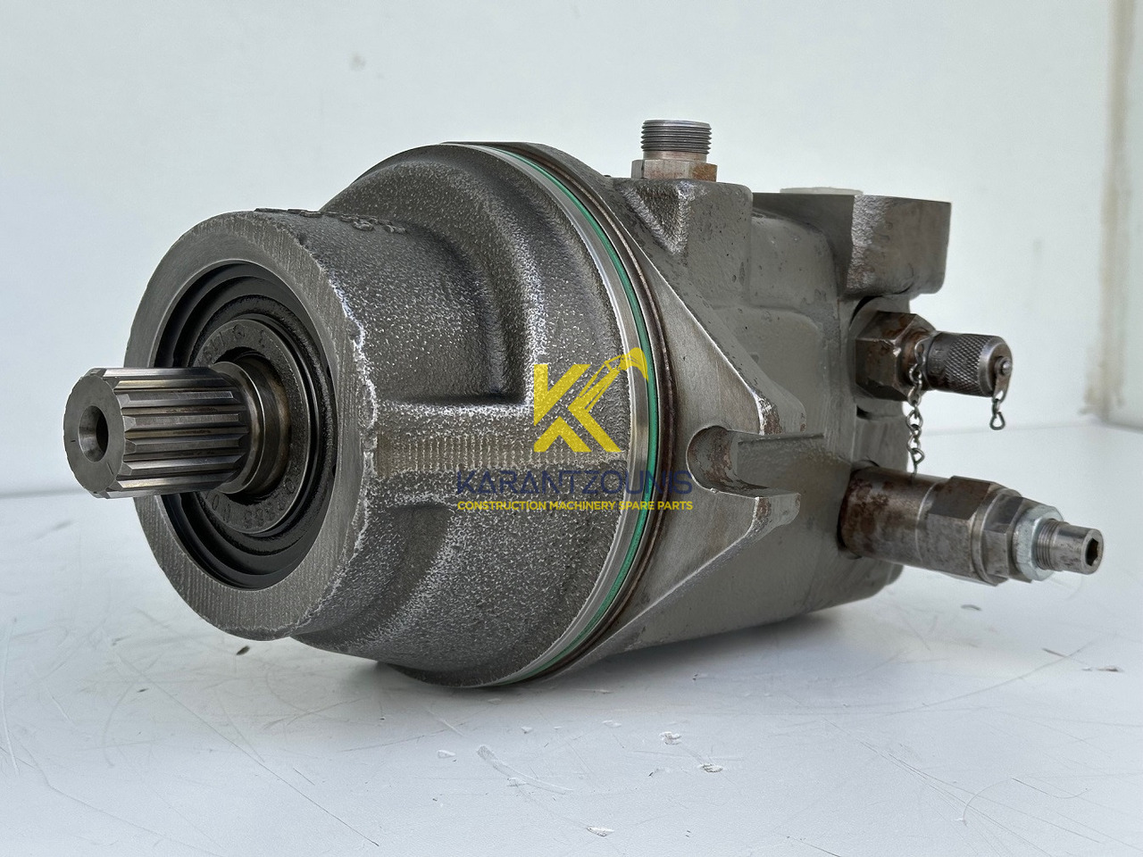 Liebherr Hydraulikeinbaumotor Typ:FMF058, ID-Nr.10122576 - ID-Nr.10145827 - ID-Nr.11371069. LOS1906, P924 COMP , R906, R906 PROTO, R916, R922, R924, R924 COMP, R926 COMP, R926 K LC. #11371069.08604# - Hidrauliskais motors - Kāpurķēžu ekskavators: foto 1 Liebherr Hydraulikeinbaumotor Typ:FMF058, ID-Nr.10122576 - ID-Nr.10145827 - ID-Nr.11371069. LOS1906, P924 COMP , R906, R906 PROTO, R916, R922, R924, R924 COMP, R926 COMP, R926 K LC. #11371069.08604# - Hidrauliskais motors - Kāpurķēžu ekskavators: foto 1