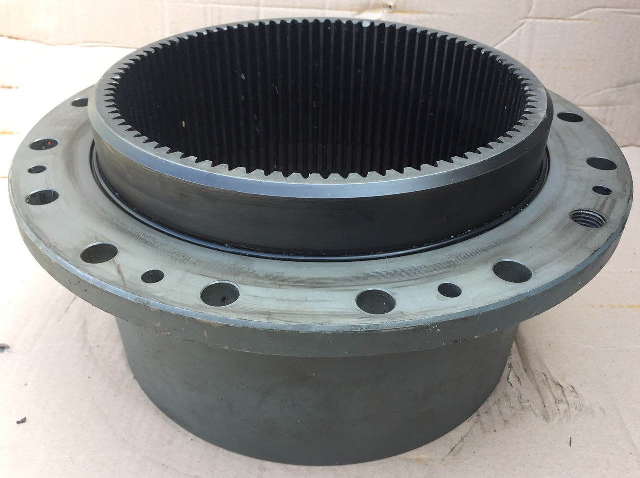 Liebherr Innenrad ID-Nr.969264001. - Pagrieziena reduktors - Ekskavators: foto 2 Liebherr Innenrad ID-Nr.969264001. - Pagrieziena reduktors - Ekskavators: foto 2