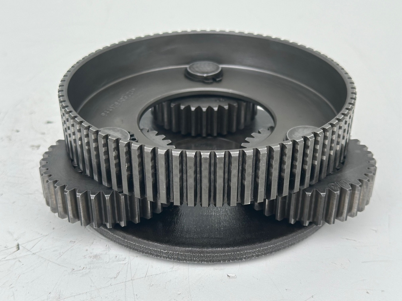 Liebherr Lamellenträger ID-Nr.944179403 mit Planetenträger ID-Nr.944178303 und Planetenrad ID-Nr.944177903. SAT200/277. #PL.P.LA.GH# - Pagrieziena reduktors - Ekskavators: foto 2 Liebherr Lamellenträger ID-Nr.944179403 mit Planetenträger ID-Nr.944178303 und Planetenrad ID-Nr.944177903. SAT200/277. #PL.P.LA.GH# - Pagrieziena reduktors - Ekskavators: foto 2