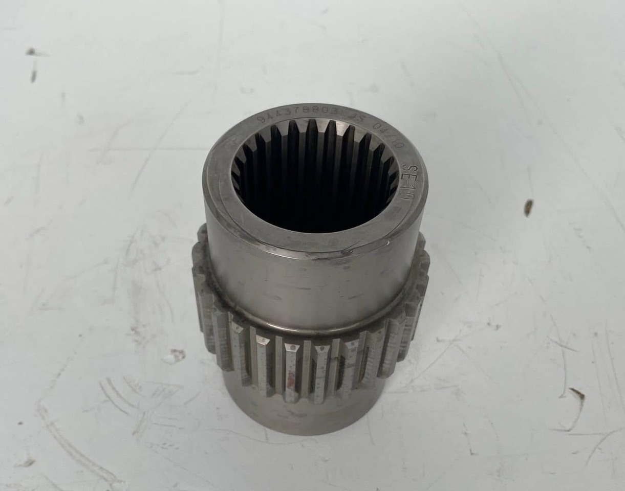 Liebherr Lamellenträger ID-Nr.9443788 - ID-Nr.944378803. FAT550, FAT550P046, FAT550P050, FAT600P081, FAT1000/102. #LSE10# - Sānpārvads - Celtniecības tehnika: foto 1 Liebherr Lamellenträger ID-Nr.9443788 - ID-Nr.944378803. FAT550, FAT550P046, FAT550P050, FAT600P081, FAT1000/102. #LSE10# - Sānpārvads - Celtniecības tehnika: foto 1