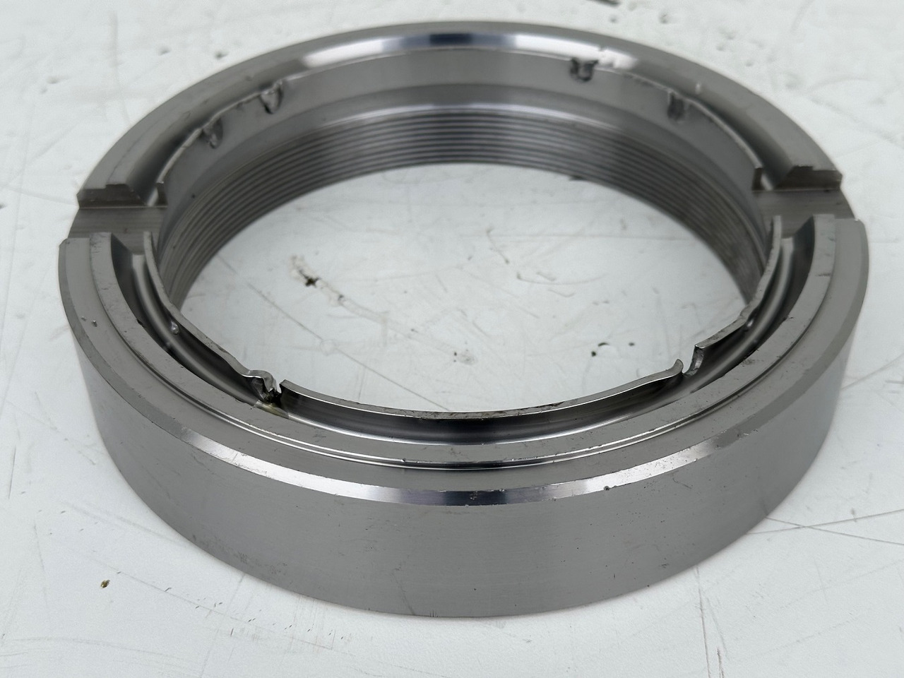 Liebherr Nutmutter ID-Nr.9443117 - ID-Nr.944311703. LH110,A974,LOS974,P974,P976,R974,R976,R980,P994,P995,R944,R995. #944311703.27.12.01# - Pārnesumkārba - Celtniecības tehnika: foto 2 Liebherr Nutmutter ID-Nr.9443117 - ID-Nr.944311703. LH110,A974,LOS974,P974,P976,R974,R976,R980,P994,P995,R944,R995. #944311703.27.12.01# - Pārnesumkārba - Celtniecības tehnika: foto 2