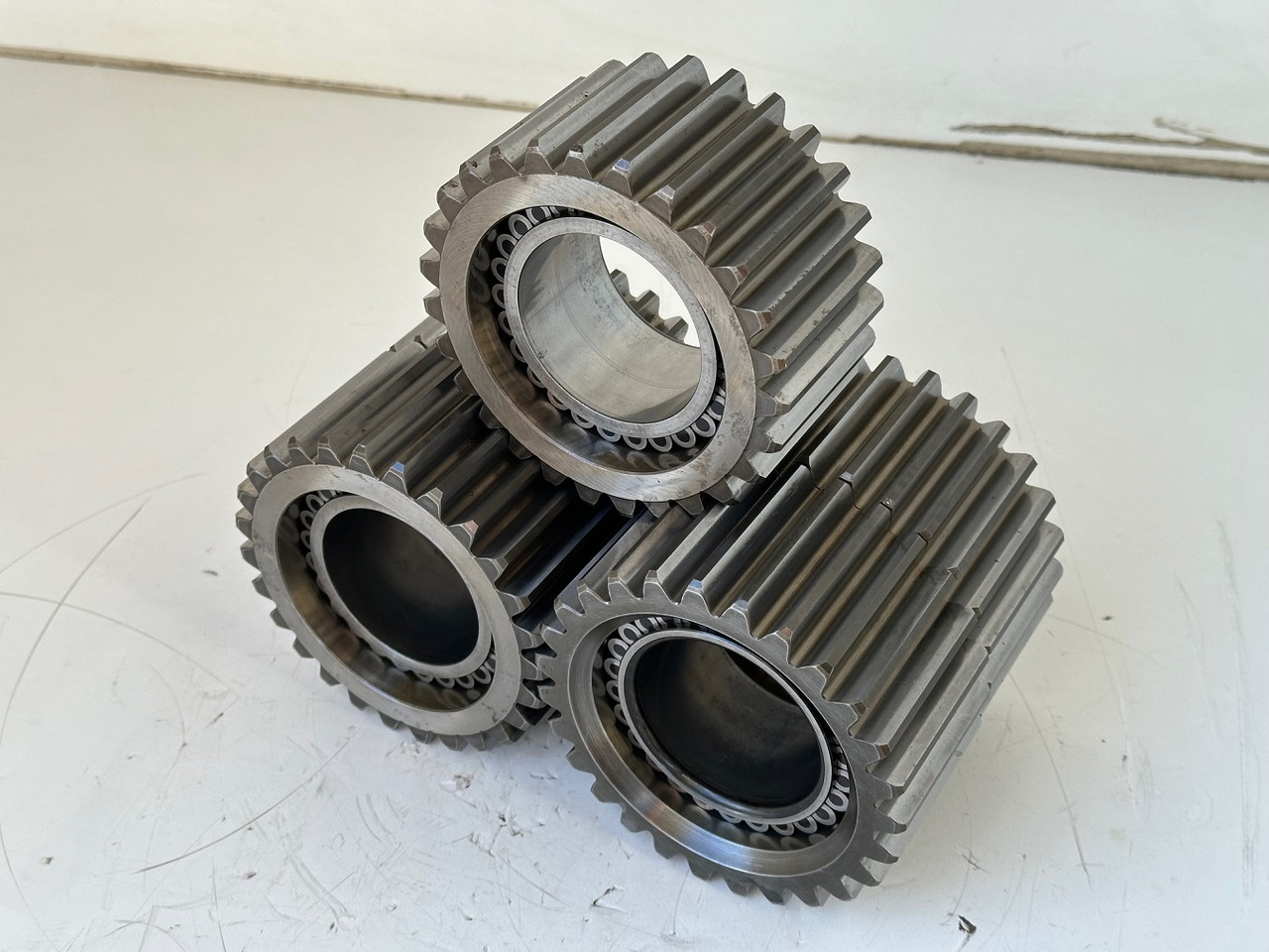 Liebherr Planetenrad ID-Nr.90024935. FAT400P112 - FAT400P130 - FAT400P139. R926, R928, R930, R934, R936, R938, R940, R944, R946, R950 T. #90024935.01.51139# - Pārnesumkārba - Celtniecības tehnika: foto 3 Liebherr Planetenrad ID-Nr.90024935. FAT400P112 - FAT400P130 - FAT400P139. R926, R928, R930, R934, R936, R938, R940, R944, R946, R950 T. #90024935.01.51139# - Pārnesumkārba - Celtniecības tehnika: foto 3