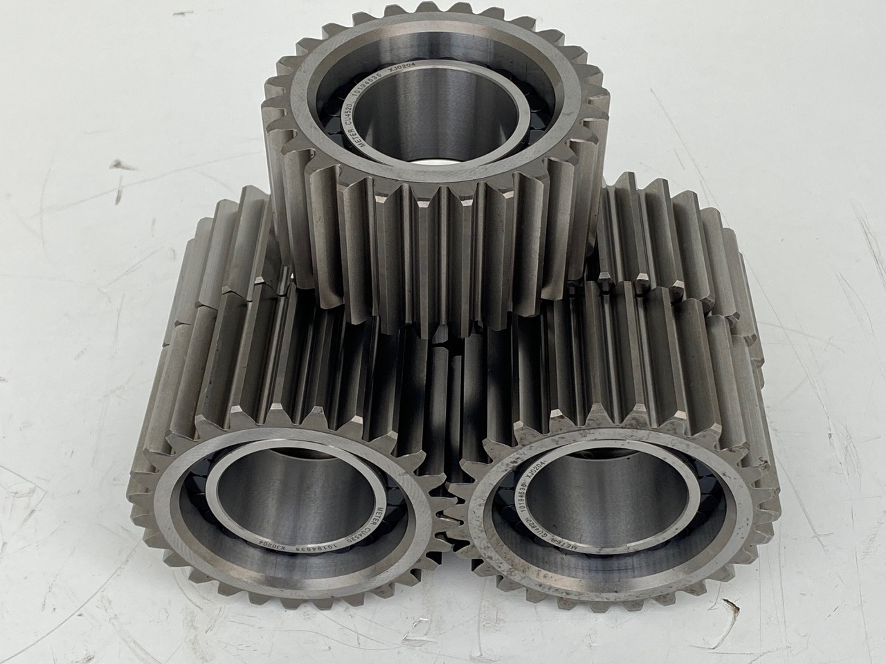 Liebherr Planetenrad ID-Nr.90205840. FAT350P126 - FAT350P138. R920 - R922 - R924 - R925 - R926 - R930 T. #PL24.02.1# - Sānpārvads - Celtniecības tehnika: foto 3 Liebherr Planetenrad ID-Nr.90205840. FAT350P126 - FAT350P138. R920 - R922 - R924 - R925 - R926 - R930 T. #PL24.02.1# - Sānpārvads - Celtniecības tehnika: foto 3