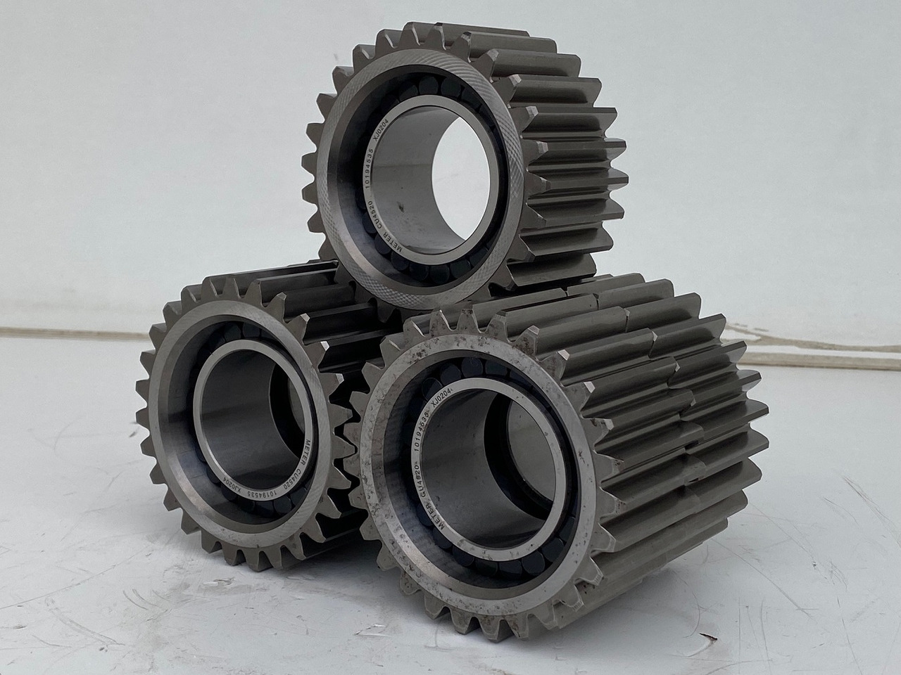 Liebherr Planetenrad ID-Nr.90205840. FAT350P126 - FAT350P138. R920 - R922 - R924 - R925 - R926 - R930 T. #PL24.02.1# - Sānpārvads - Celtniecības tehnika: foto 5 Liebherr Planetenrad ID-Nr.90205840. FAT350P126 - FAT350P138. R920 - R922 - R924 - R925 - R926 - R930 T. #PL24.02.1# - Sānpārvads - Celtniecības tehnika: foto 5