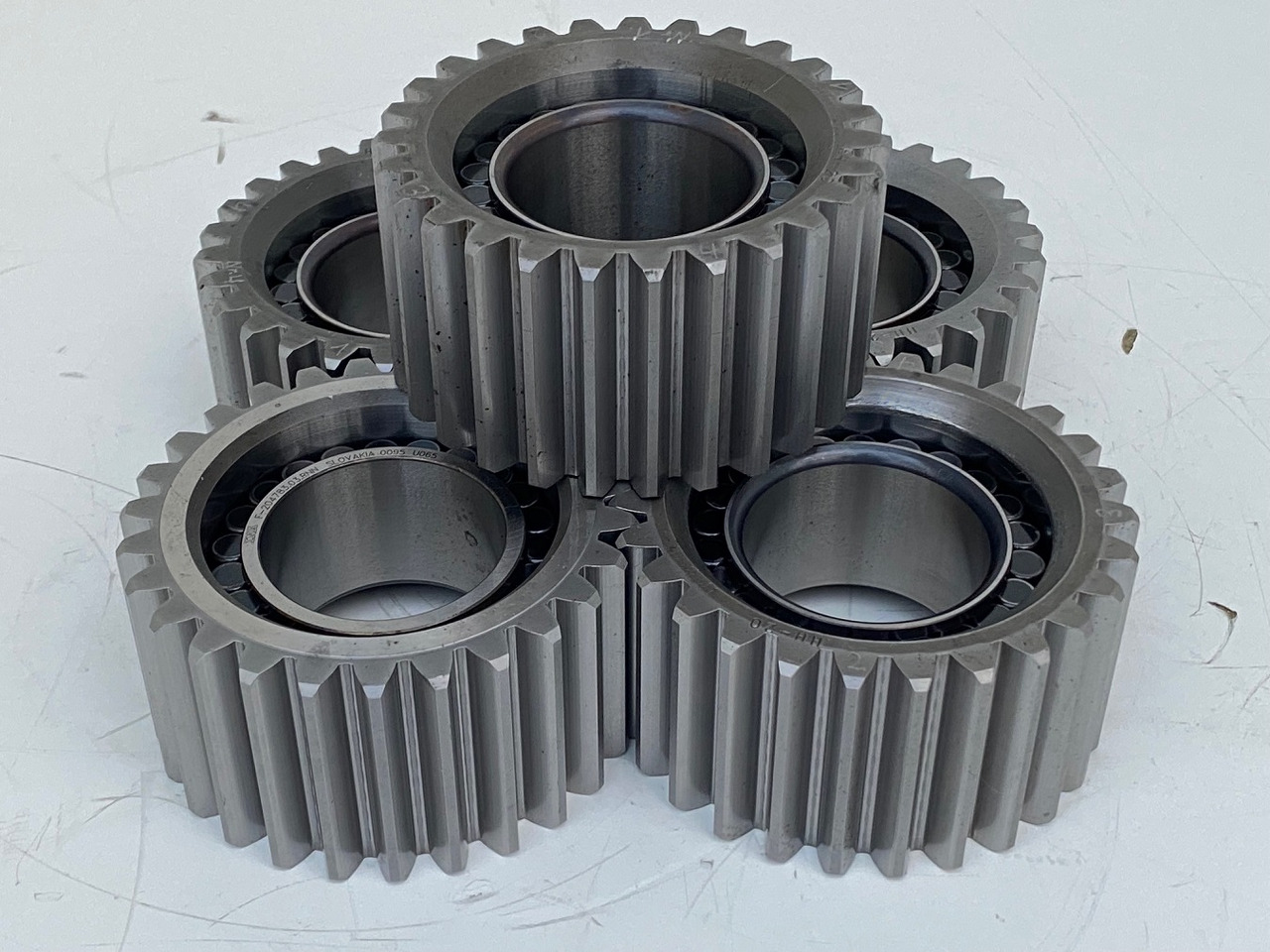 Liebherr Planetenrad ID-Nr.90205840. FAT350P126 - FAT350P138. R920 - R922 - R924 - R925 - R926 - R930 T. #PL24.02.2# - Sānpārvads - Celtniecības tehnika: foto 2 Liebherr Planetenrad ID-Nr.90205840. FAT350P126 - FAT350P138. R920 - R922 - R924 - R925 - R926 - R930 T. #PL24.02.2# - Sānpārvads - Celtniecības tehnika: foto 2