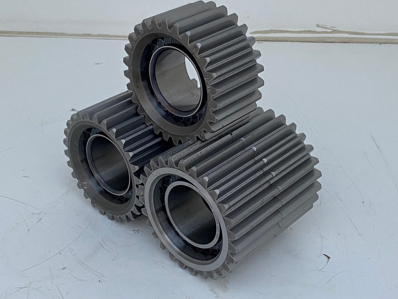 Liebherr Planetenrad ID-Nr.90205840. FAT350P126 - FAT350P138. R920 - R922 - R924 - R925 - R926 - R930 T. #PL24.02.2# - Sānpārvads - Celtniecības tehnika: foto 5 Liebherr Planetenrad ID-Nr.90205840. FAT350P126 - FAT350P138. R920 - R922 - R924 - R925 - R926 - R930 T. #PL24.02.2# - Sānpārvads - Celtniecības tehnika: foto 5