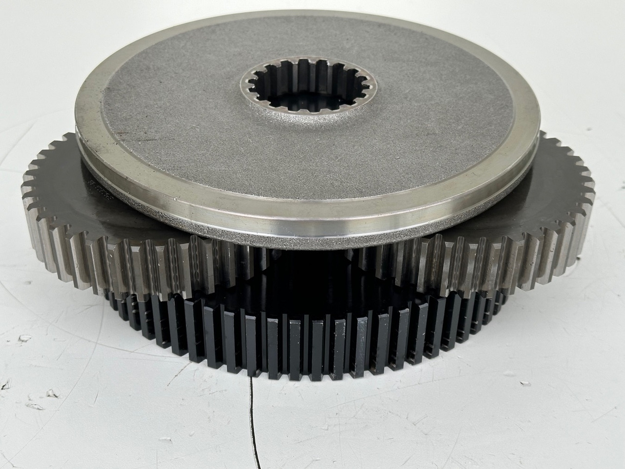 Liebherr Planetenträger ID-Nr.90006547 mit Planetenrad ID-Nr.90209187 und Lamellenträger ID-Nr.90006550. #LA.PL.PA.137239# - Pagrieziena reduktors - Celtniecības tehnika: foto 5 Liebherr Planetenträger ID-Nr.90006547 mit Planetenrad ID-Nr.90209187 und Lamellenträger ID-Nr.90006550. #LA.PL.PA.137239# - Pagrieziena reduktors - Celtniecības tehnika: foto 5