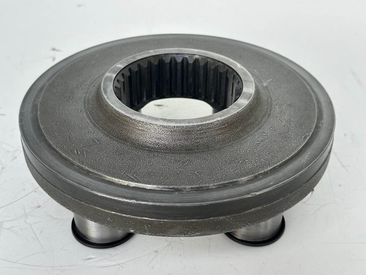 Liebherr Planetenträger ID-Nr.944306303 - ID-Nr.9443063. A924, A934, LH30, LH35, R906, R916, R922, R924, R926, R932, R934, R944. #k9079# - Pārnesumkārba - Celtniecības tehnika: foto 4 Liebherr Planetenträger ID-Nr.944306303 - ID-Nr.9443063. A924, A934, LH30, LH35, R906, R916, R922, R924, R926, R932, R934, R944. #k9079# - Pārnesumkārba - Celtniecības tehnika: foto 4