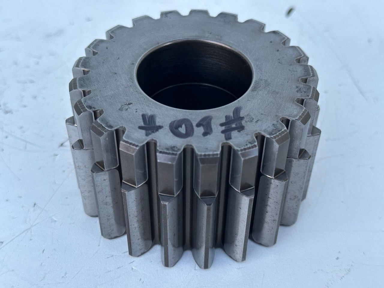 Liebherr Sonnenrad ID-Nr.90002821. FAT400P112, FAT400P130, FAT400P139. R926, R928, R930, R934, R936, R938, R940, R944, R946, R950 T. #01.51139# - Transmisija - Celtniecības tehnika: foto 1 Liebherr Sonnenrad ID-Nr.90002821. FAT400P112, FAT400P130, FAT400P139. R926, R928, R930, R934, R936, R938, R940, R944, R946, R950 T. #01.51139# - Transmisija - Celtniecības tehnika: foto 1