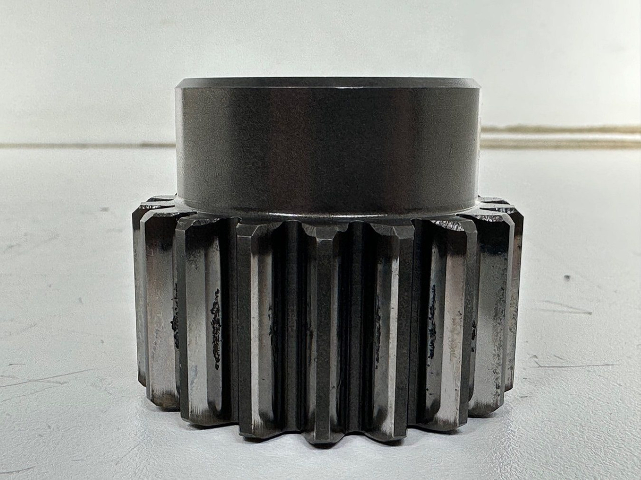 Liebherr Sonnenrad ID-Nr.90209644. SAT250/278, SAT250/287. A913 COMP, A914 COMP, A914, A916 COMP, A916, A918 COMP, A918, A920, A922 RAIL, A924 RAIL, LH18, LH22, LH24, LH26, R914 COMP, R914 RAIL, R9 - Pagrieziena reduktors - Kāpurķēžu ekskavators: foto 3 Liebherr Sonnenrad ID-Nr.90209644. SAT250/278, SAT250/287. A913 COMP, A914 COMP, A914, A916 COMP, A916, A918 COMP, A918, A920, A922 RAIL, A924 RAIL, LH18, LH22, LH24, LH26, R914 COMP, R914 RAIL, R9 - Pagrieziena reduktors - Kāpurķēžu ekskavators: foto 3