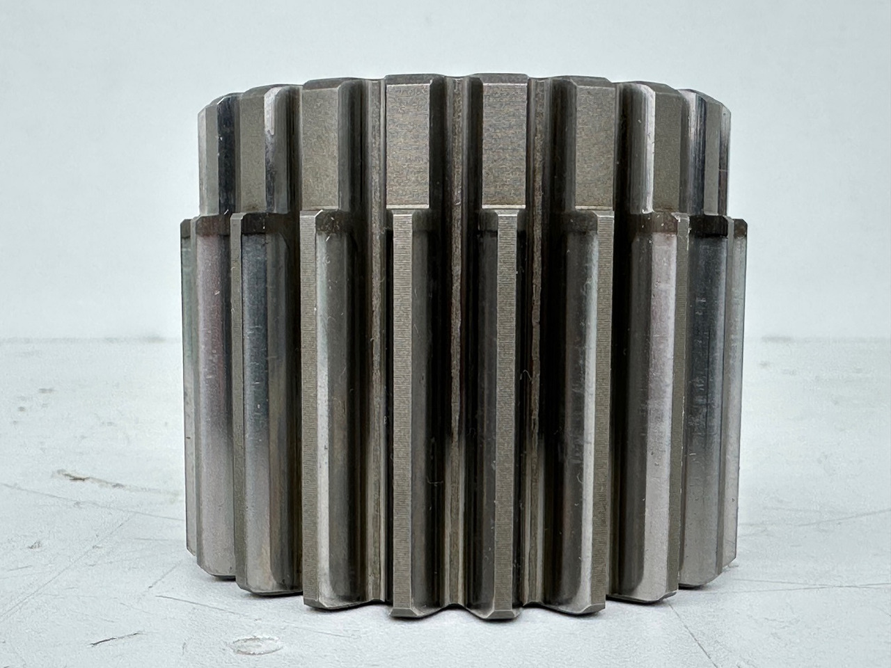 Liebherr Sonnenrad ID-Nr.9441204 - ID-Nr.944120403. FAT450/014, FAT450/044. R942, R944, R952, R954 B, R954 C, R962. #944120403.05.05.01# - Sānpārvads - Kāpurķēžu ekskavators: foto 2 Liebherr Sonnenrad ID-Nr.9441204 - ID-Nr.944120403. FAT450/014, FAT450/044. R942, R944, R952, R954 B, R954 C, R962. #944120403.05.05.01# - Sānpārvads - Kāpurķēžu ekskavators: foto 2