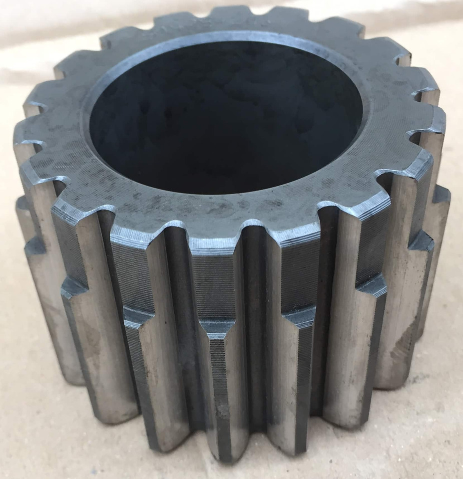 Liebherr Sonnenrad ID-Nr.9442842 - ID-Nr.944284203. FAT350. LH22,R313,R317,R900,ER912,LOS914,LOS924,LOS924 COMP,LOS924 SPUR,R321,R902,R904,R912,R914,R912,R924,R924 COMP. #944284203.13.08# - Sānpārvads - Ekskavators: foto 1 Liebherr Sonnenrad ID-Nr.9442842 - ID-Nr.944284203. FAT350. LH22,R313,R317,R900,ER912,LOS914,LOS924,LOS924 COMP,LOS924 SPUR,R321,R902,R904,R912,R914,R912,R924,R924 COMP. #944284203.13.08# - Sānpārvads - Ekskavators: foto 1