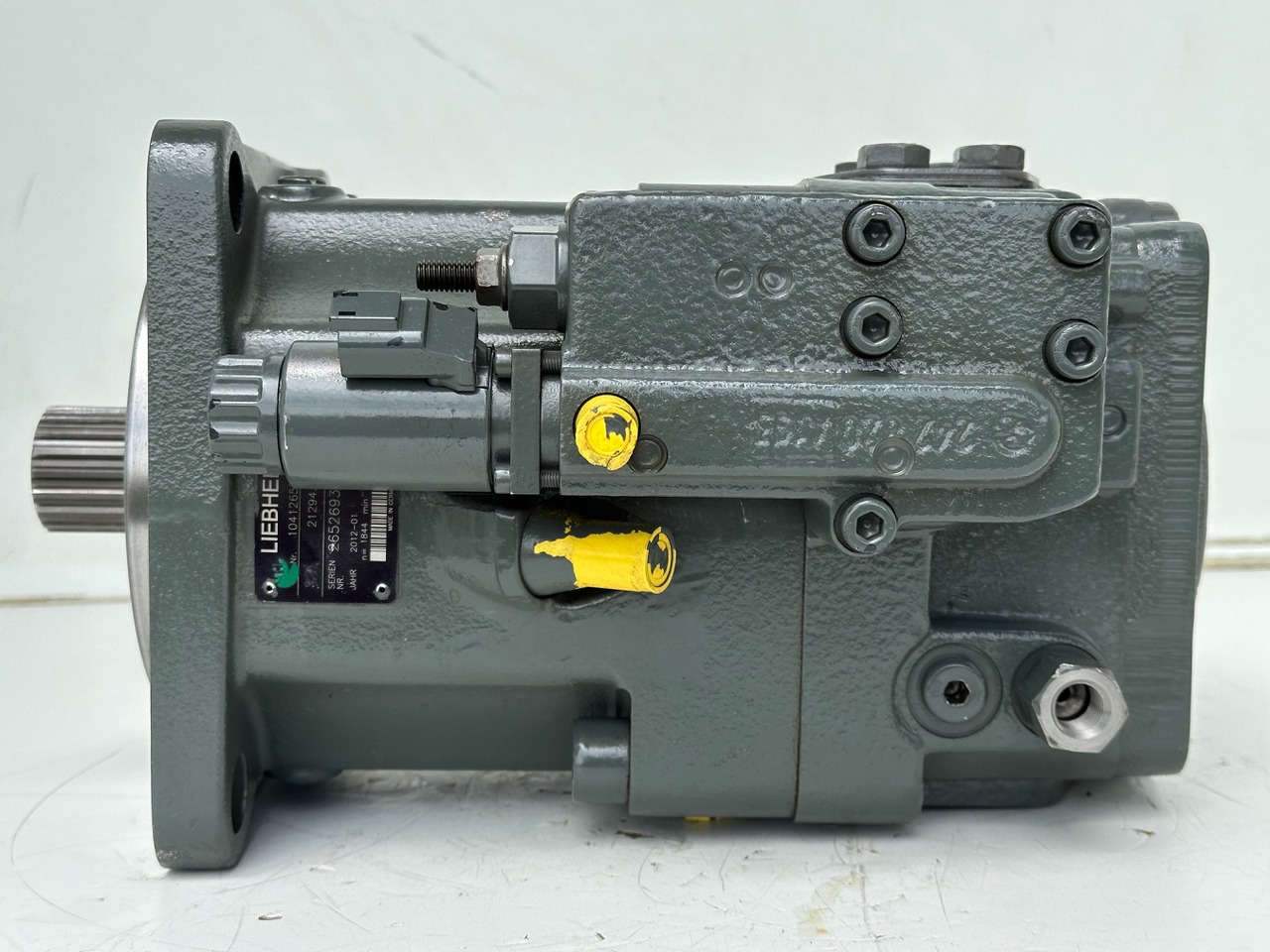 Liebherr Verstellpumpe Typ:A11VO75EP. ID-Nr.10412657. LH120C, LH120CG, LH120ET, LH120M, LH150C, LH150M. #10412657.26526937# - Hidrauliskais sūknis - Riteņu ekskavators: foto 5 Liebherr Verstellpumpe Typ:A11VO75EP. ID-Nr.10412657. LH120C, LH120CG, LH120ET, LH120M, LH150C, LH150M. #10412657.26526937# - Hidrauliskais sūknis - Riteņu ekskavators: foto 5