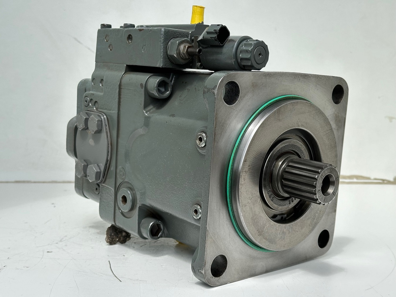 Liebherr Verstellpumpe Typ:A11VO75EP. ID-Nr.10412657. LH120C, LH120CG, LH120ET, LH120M, LH150C, LH150M. #10412657.26526937# - Hidrauliskais sūknis - Riteņu ekskavators: foto 2 Liebherr Verstellpumpe Typ:A11VO75EP. ID-Nr.10412657. LH120C, LH120CG, LH120ET, LH120M, LH150C, LH150M. #10412657.26526937# - Hidrauliskais sūknis - Riteņu ekskavators: foto 2