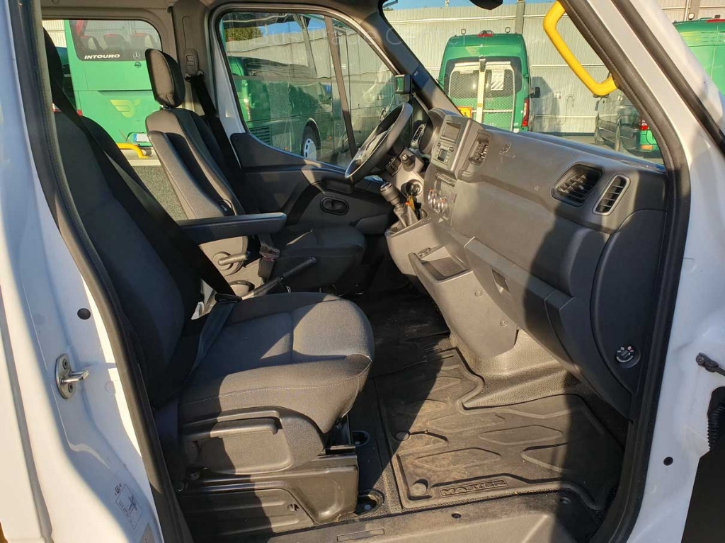 RENAULT Master - Mikroautobuss, Pasažieru furgons: foto 5 RENAULT Master - Mikroautobuss, Pasažieru furgons: foto 5