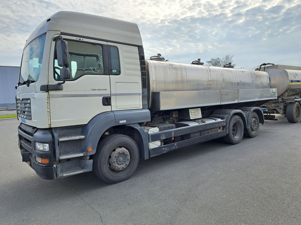 MAN TGA 03 26.413 FNLLW Wasserfahrzeug (Nr. 5726) - Autocisterna: foto 1 MAN TGA 03 26.413 FNLLW Wasserfahrzeug (Nr. 5726) - Autocisterna: foto 1