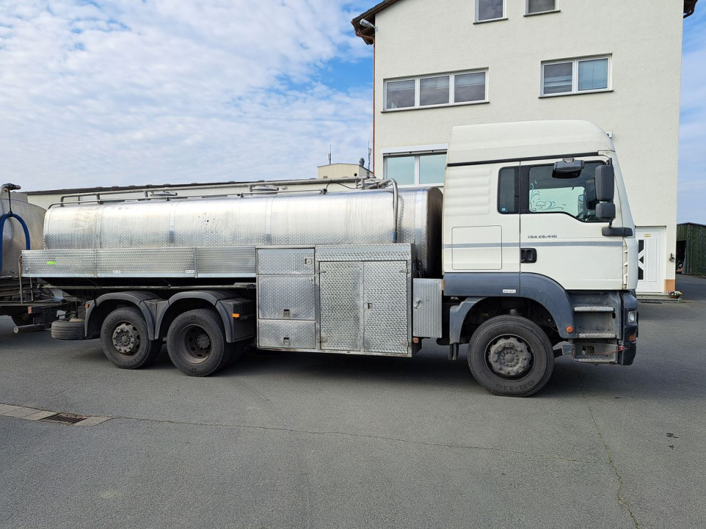 MAN TGA 03 26.413 FNLLW Wasserfahrzeug (Nr. 5726) - Autocisterna: foto 2 MAN TGA 03 26.413 FNLLW Wasserfahrzeug (Nr. 5726) - Autocisterna: foto 2