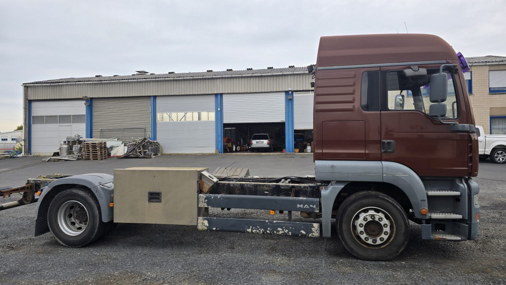 MAN TGA 18.430 4x2 (Nr. 6167) - Šasija kravas automašīna: foto 4 MAN TGA 18.430 4x2 (Nr. 6167) - Šasija kravas automašīna: foto 4