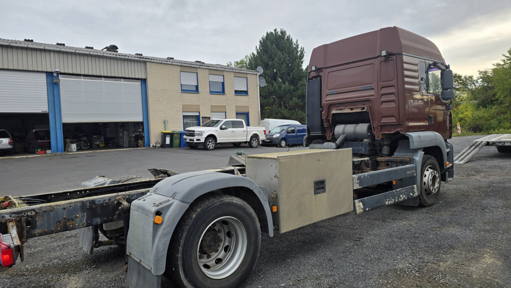 MAN TGA 18.430 4x2 (Nr. 6167) - Šasija kravas automašīna: foto 5 MAN TGA 18.430 4x2 (Nr. 6167) - Šasija kravas automašīna: foto 5