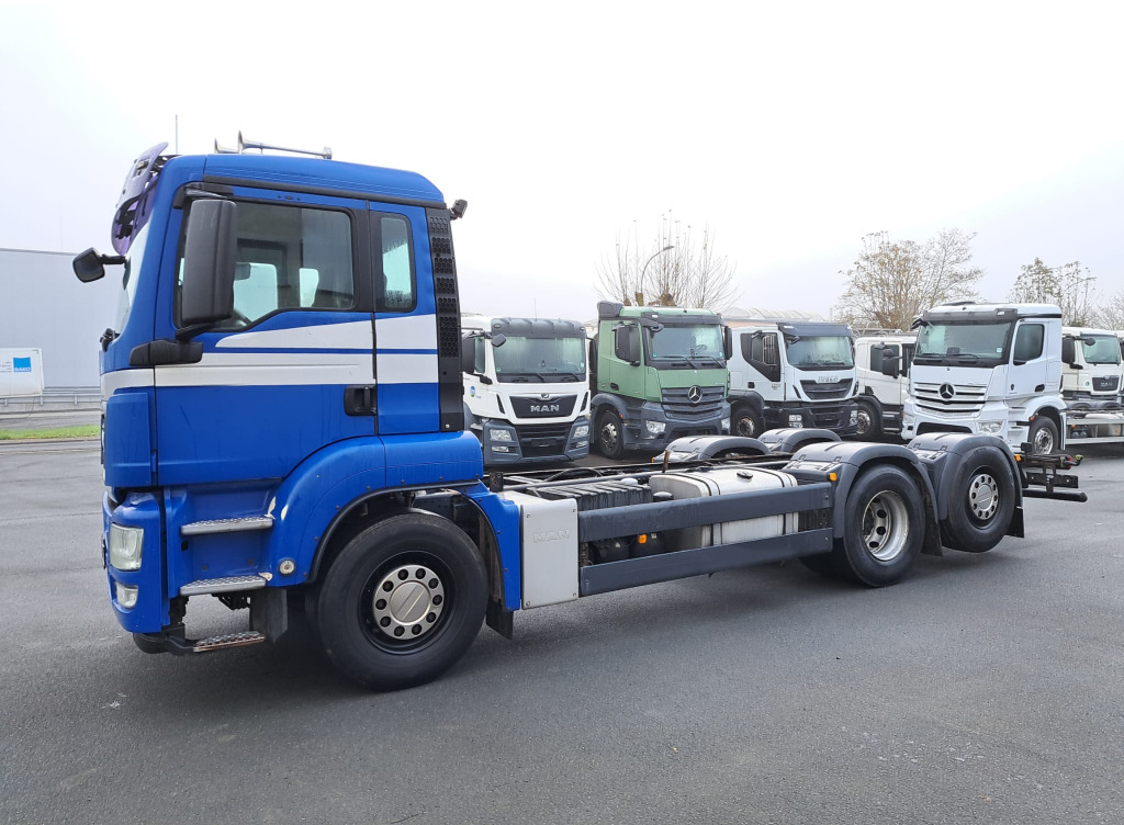 MAN TGS 26.320 6x2 (Nr. 5862) - Šasija kravas automašīna: foto 2 MAN TGS 26.320 6x2 (Nr. 5862) - Šasija kravas automašīna: foto 2