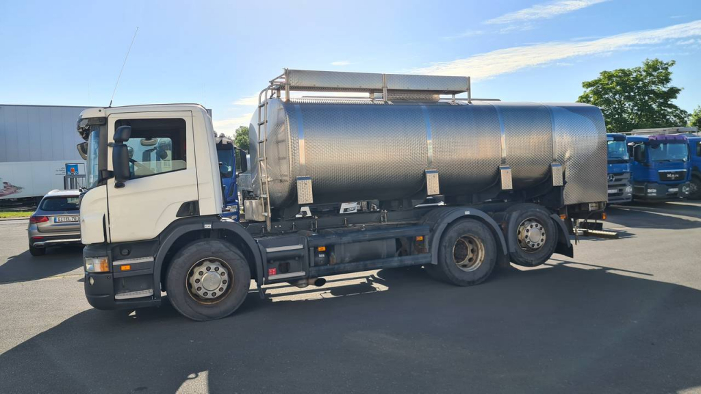 Scania P 400 LB6X2 (Nr. 5185) - Autocisterna: foto 3 Scania P 400 LB6X2 (Nr. 5185) - Autocisterna: foto 3