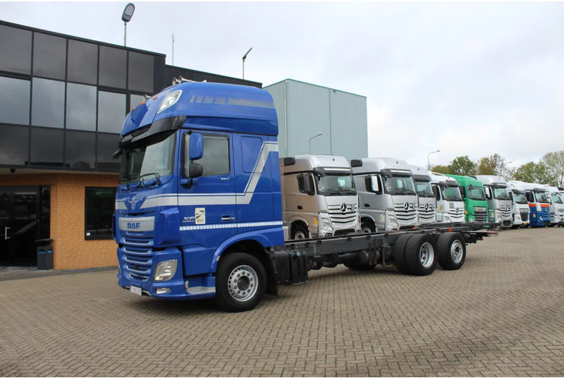 DAF XF 510 * EURO6 * MANUAL * 6X2 * - Šasija kravas automašīna: foto 2 DAF XF 510 * EURO6 * MANUAL * 6X2 * - Šasija kravas automašīna: foto 2