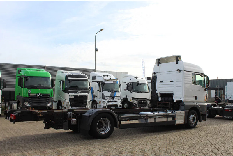 MAN TGX 18.430 * EURO6 * 4X2 * - Šasija kravas automašīna: foto 4 MAN TGX 18.430 * EURO6 * 4X2 * - Šasija kravas automašīna: foto 4