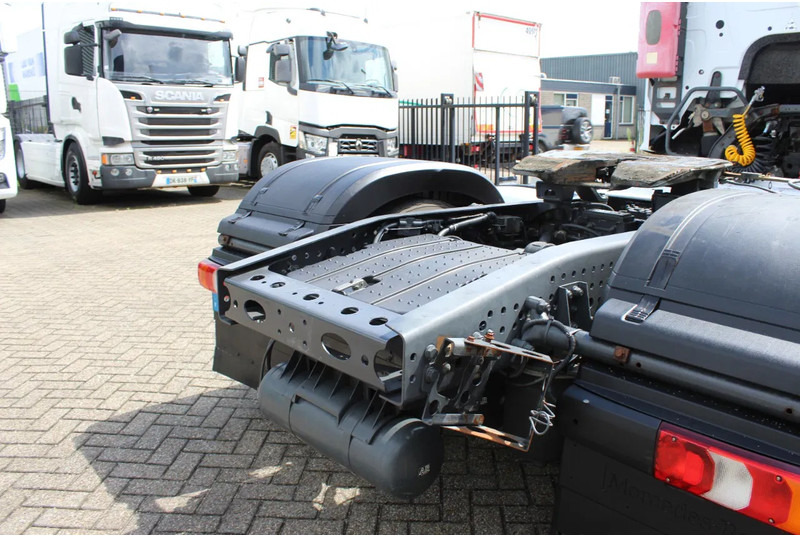 Vilcējs Mercedes-Benz Actros 1843 * RETARDER * EURO6 * 4X2 *: foto 15