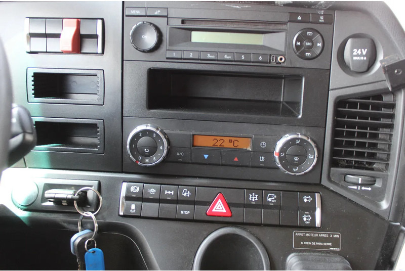 Vilcējs Mercedes-Benz Actros 1843 * RETARDER * EURO6 * 4X2 *: foto 19