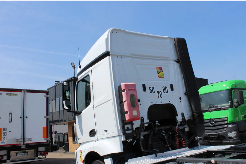Vilcējs Mercedes-Benz Actros 1843 * RETARDER * EURO6 * 4X2 *: foto 15