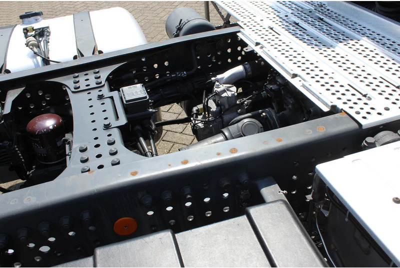 Vilcējs Mercedes-Benz Actros 1843 * RETARDER * EURO6 * 4X2 *: foto 9