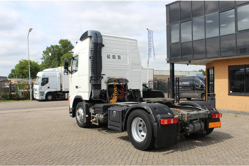 Volvo FH 12.420 * MANUAL * 4X2 * - Vilcējs: foto 3 Volvo FH 12.420 * MANUAL * 4X2 * - Vilcējs: foto 3
