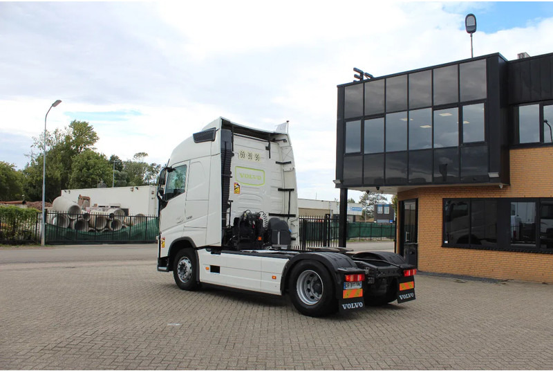 Volvo FH 13.500 * EURO6 * 4X2 * - Vilcējs: foto 3 Volvo FH 13.500 * EURO6 * 4X2 * - Vilcējs: foto 3