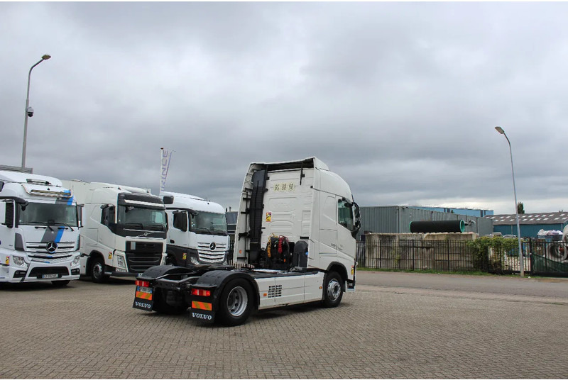 Volvo FH 13.500 * EURO6 * 4X2 * - Vilcējs: foto 4 Volvo FH 13.500 * EURO6 * 4X2 * - Vilcējs: foto 4