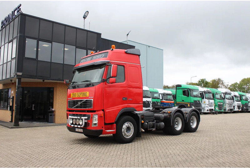 Volvo FH 16.550 * MANUAL * 6X4 * - Vilcējs: foto 1 Volvo FH 16.550 * MANUAL * 6X4 * - Vilcējs: foto 1