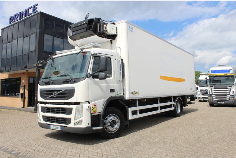 Volvo FM 330 * EURO5 * CARRIER SUPRA SILENT MT * - Kravas automašīna refrižerators: foto 1 Volvo FM 330 * EURO5 * CARRIER SUPRA SILENT MT * - Kravas automašīna refrižerators: foto 1