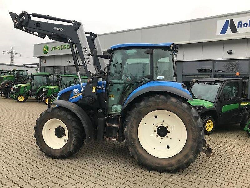 New Holland T4.85 - Traktors: foto 3 New Holland T4.85 - Traktors: foto 3