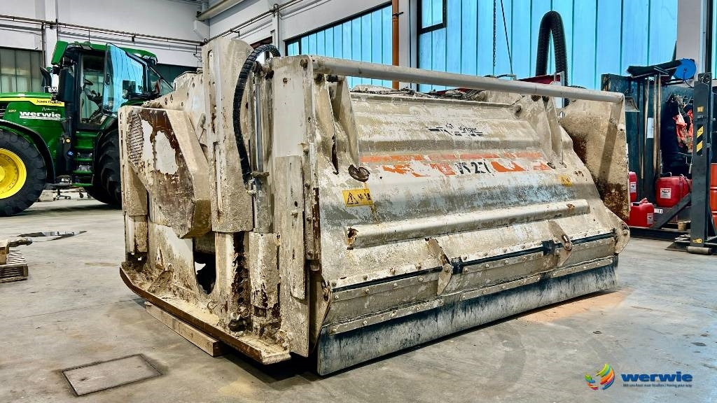 Wirtgen WS 250 - Asfalta ieklāšanas tehnika: foto 1 Wirtgen WS 250 - Asfalta ieklāšanas tehnika: foto 1