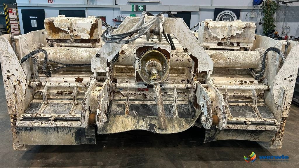 Wirtgen WS 250 - Asfalta ieklāšanas tehnika: foto 5 Wirtgen WS 250 - Asfalta ieklāšanas tehnika: foto 5
