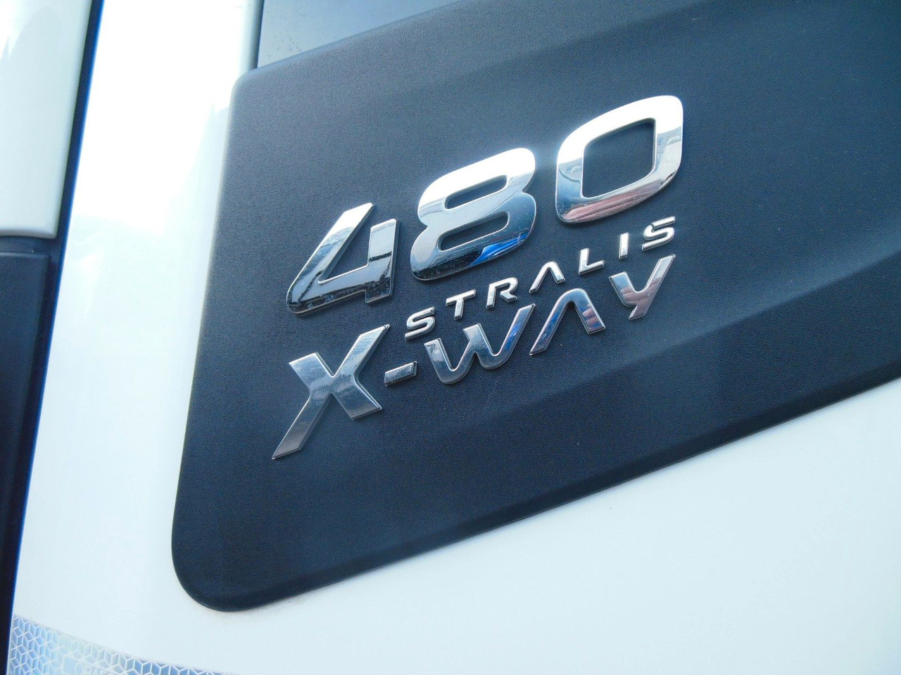 Iveco STRALIS X-WAY 480, 8X4, BORDMATIC, AHK, TOP!!! - Kravas automašīna pašizgāzējs: foto 5 Iveco STRALIS X-WAY 480, 8X4, BORDMATIC, AHK, TOP!!! - Kravas automašīna pašizgāzējs: foto 5