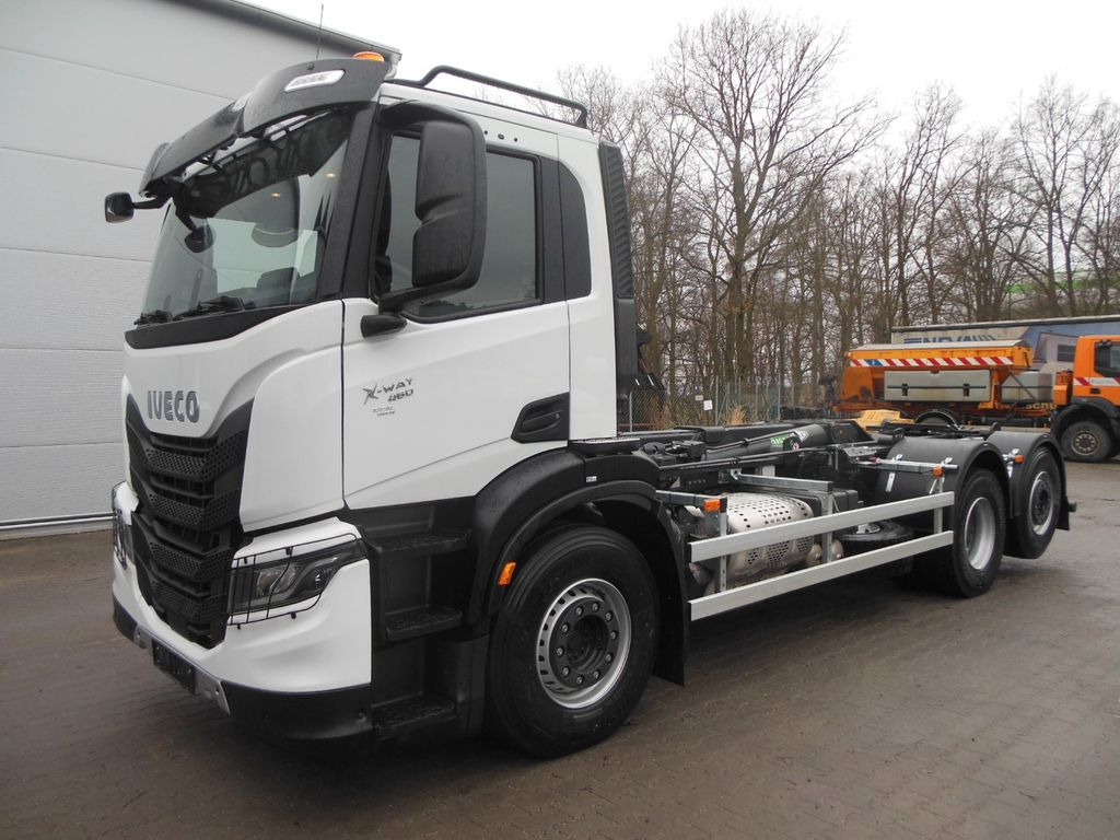 Iveco X-WAY AD 280X46, 6X2, LENK/LIFT, TNH 20T,SOFORT! - Pacēlājs ar āķi: foto 1 Iveco X-WAY AD 280X46, 6X2, LENK/LIFT, TNH 20T,SOFORT! - Pacēlājs ar āķi: foto 1