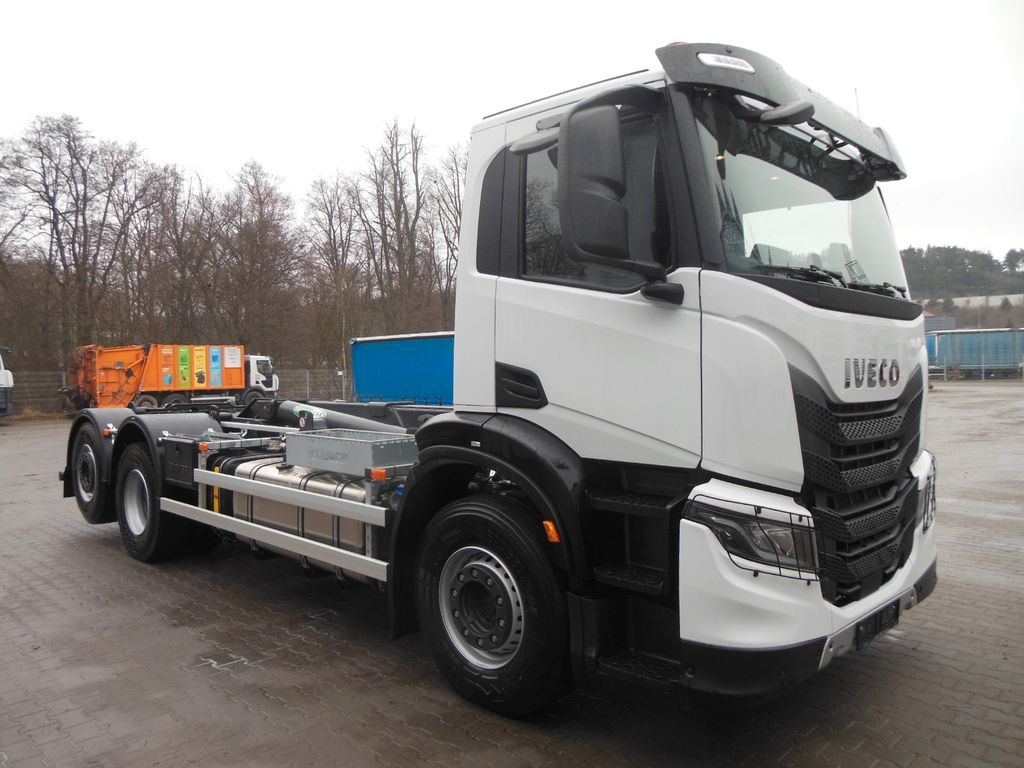 Iveco X-WAY AD 280X46, 6X2, LENK/LIFT, TNH 20T,SOFORT! Iveco X-WAY AD 280X46, 6X2, LENK/LIFT, TNH 20T,SOFORT! - Pacēlājs ar āķi: foto 2 Iveco X-WAY AD 280X46, 6X2, LENK/LIFT, TNH 20T,SOFORT! Iveco X-WAY AD 280X46, 6X2, LENK/LIFT, TNH 20T,SOFORT! - Pacēlājs ar āķi: foto 2