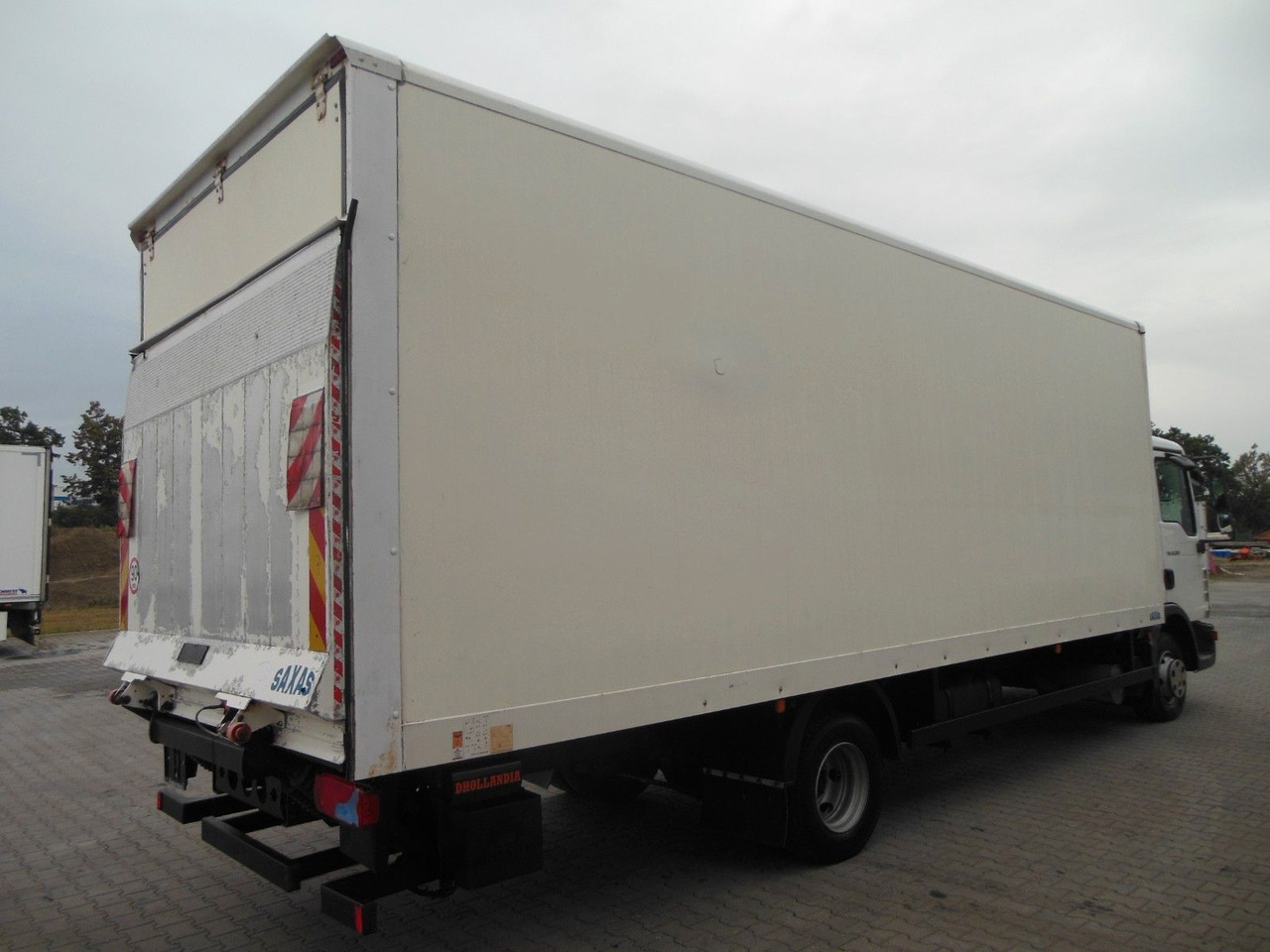 MAN TGL 12.220 BB, D-HOLLANDIA - Kravas automašīna ar slēgto virsbūvi: foto 3 MAN TGL 12.220 BB, D-HOLLANDIA - Kravas automašīna ar slēgto virsbūvi: foto 3