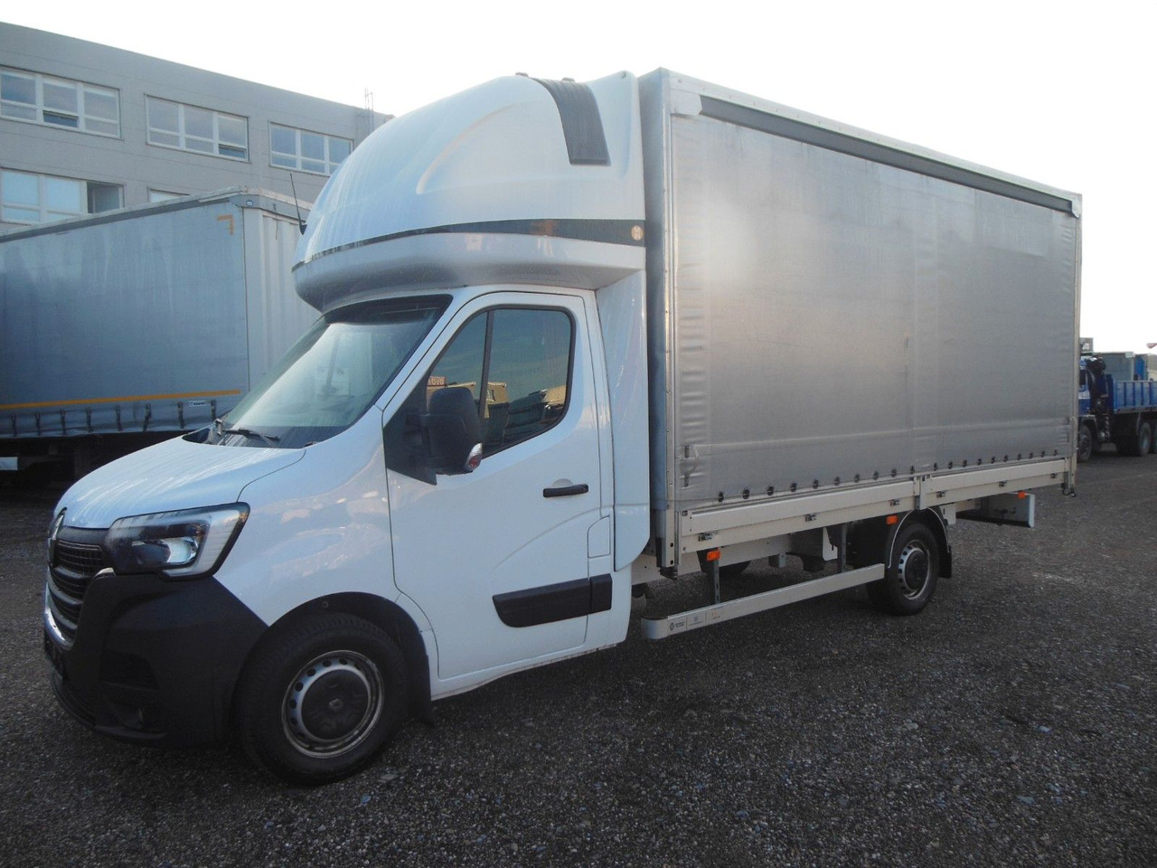 Renault MASTER 2.3 DCI, 10 PALETTEN, LUFT FEDERUNG - Furgons ar tentu: foto 1 Renault MASTER 2.3 DCI, 10 PALETTEN, LUFT FEDERUNG - Furgons ar tentu: foto 1