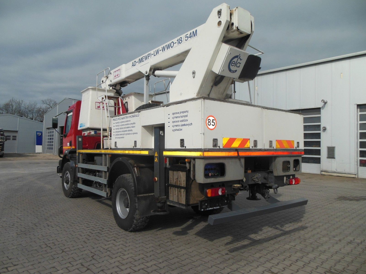 Renault MIDLUM 220.14,4X4,HUBARBEITBÜHNE 16,5M, ISOLIERT - Autopacēlājs: foto 2 Renault MIDLUM 220.14,4X4,HUBARBEITBÜHNE 16,5M, ISOLIERT - Autopacēlājs: foto 2