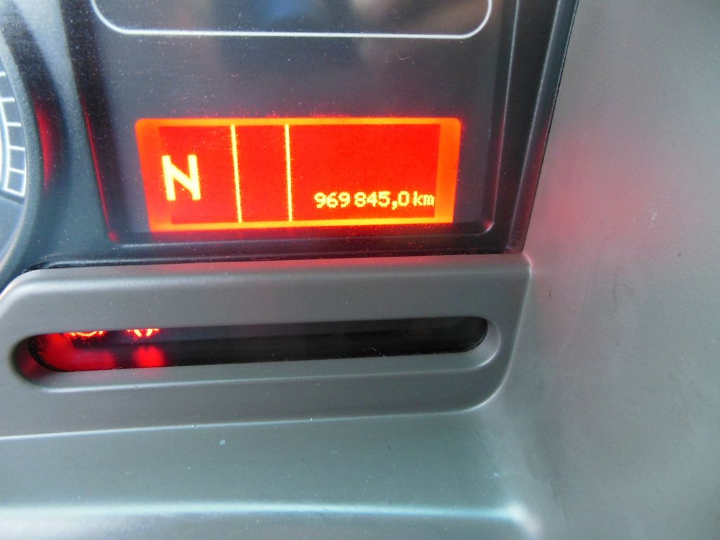 Automašīna ar kravas platformu Renault MIDLUM DXI 180.08: foto 20