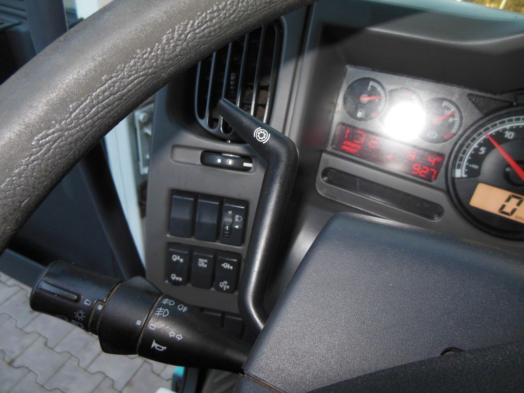 Automašīna ar kravas platformu Renault MIDLUM DXI 180.08: foto 19