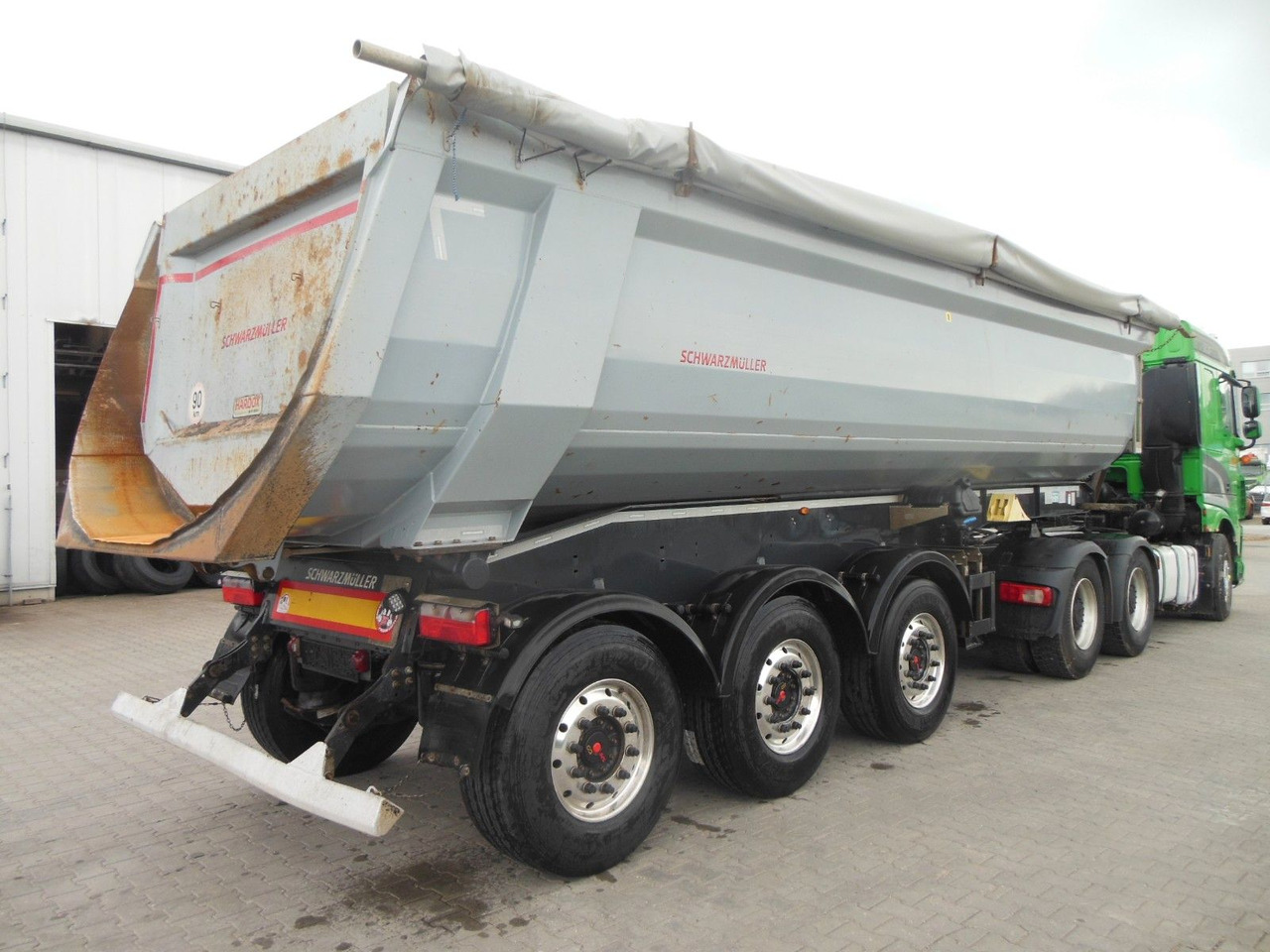 Schwarzmüller KIS 3/E, 29M3, SAF, GESAMTGEWICHT 44.000 KG! - Puspiekabe pašizgāzējs: foto 3 Schwarzmüller KIS 3/E, 29M3, SAF, GESAMTGEWICHT 44.000 KG! - Puspiekabe pašizgāzējs: foto 3