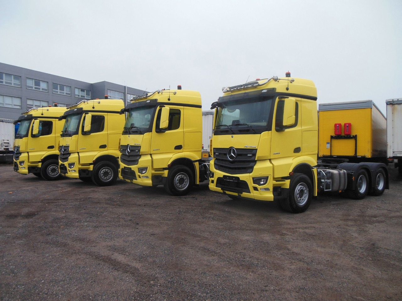 Mercedes-Benz 3353 ACTROS, 6X4, TRK, SET 120 TON, WIE NEUE!E!! - Vilcējs: foto 1 Mercedes-Benz 3353 ACTROS, 6X4, TRK, SET 120 TON, WIE NEUE!E!! - Vilcējs: foto 1