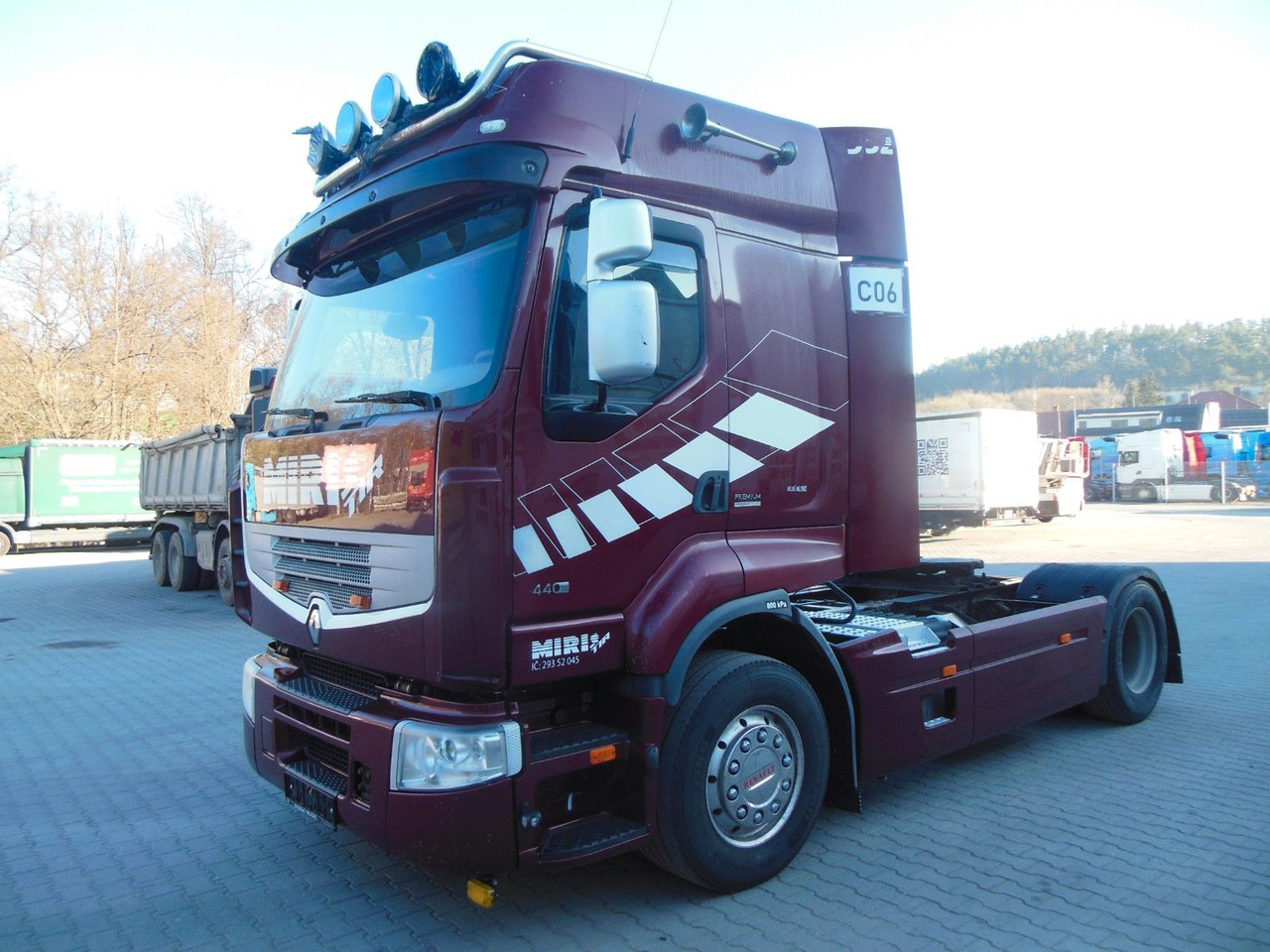Renault PREMIUM 440.19 DXi - Vilcējs: foto 1 Renault PREMIUM 440.19 DXi - Vilcējs: foto 1